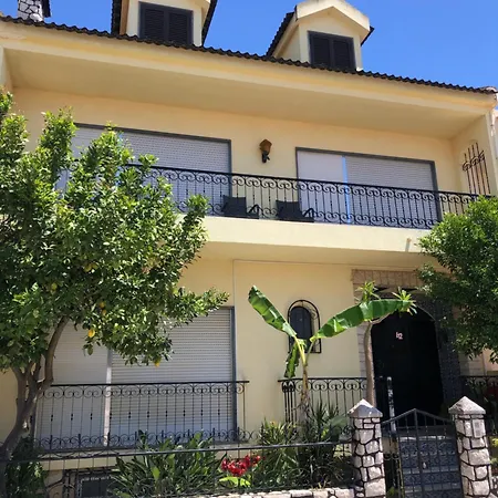 Faustina's Homestay Portimao